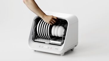 Este dispositivo de saneamento doméstico desinfeta seus pratos usando raios ultravioleta