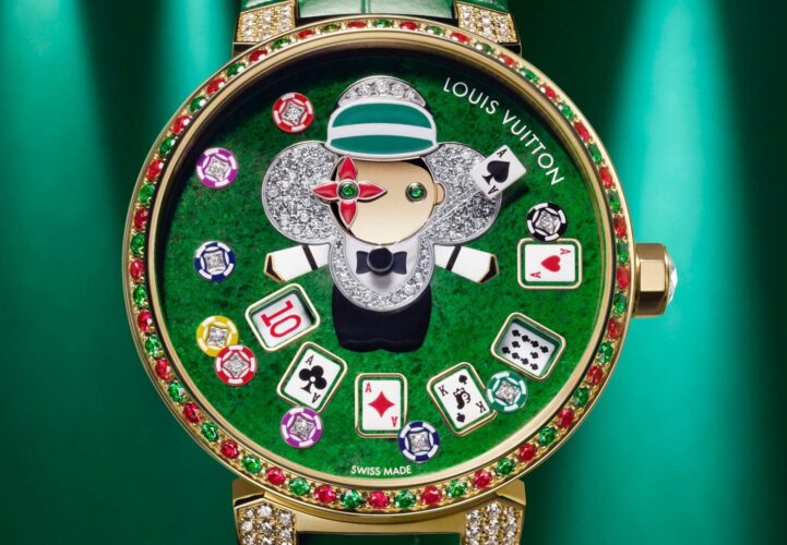 Drama, delicadeza e detalhes!  A coleção Louis Vuitton Tambour Slim Vivienne Jumping Hours é um sucesso de bilheteria que conta o tempo