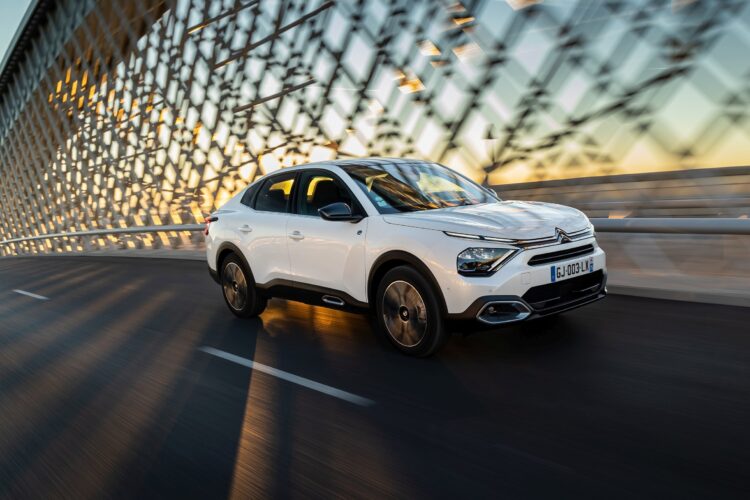 ë-C4 X 100% Elétrico, a nova aposta da Citroën ë-C4 X 100% Elétrico, a nova aposta da Citroën