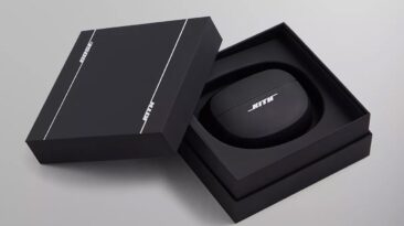 A colaboração Bose Ultra Open Earbuds x Kith é um par de botões de encaixe voltados para a moda e adequados para óculos