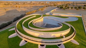 O Nokha Village Community Center é uma maravilha arquitetônica visionária no distrito de Bikaner, no Rajastão