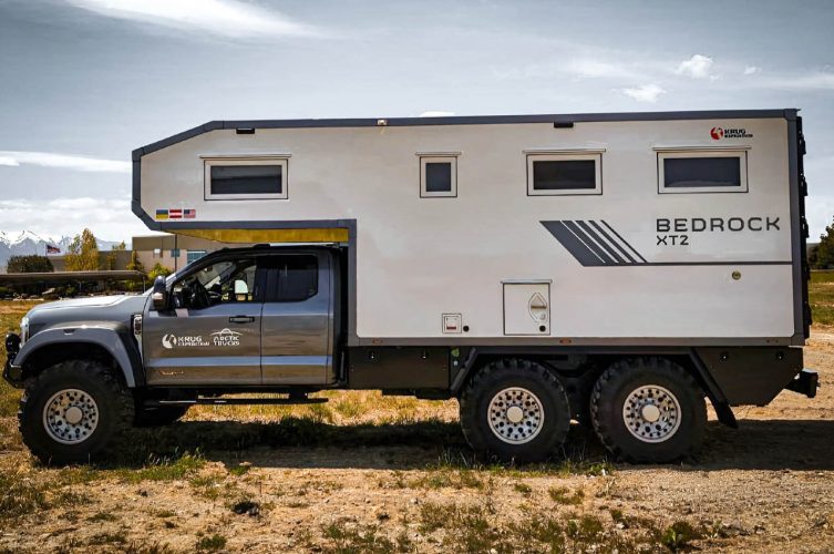 O trailer off-road Krug Expedition Bedrock XT2 é o melhor parceiro para viagens terrestres nos EUA