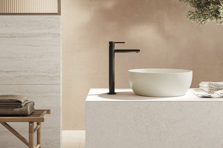 Transforme seu banheiro com este lavatório de cerâmica reciclada feito quase 100% de resíduos Transforme seu banheiro com este lavatório de cerâmica reciclada feito quase 100% de resíduos